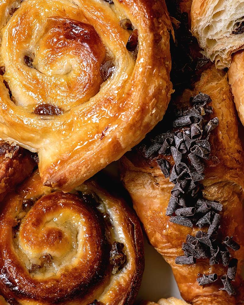 puff-pastry-buns-and-croissant-69P85HY.jpg puff-pastry-buns-and-croissant-69P85HY.jpg